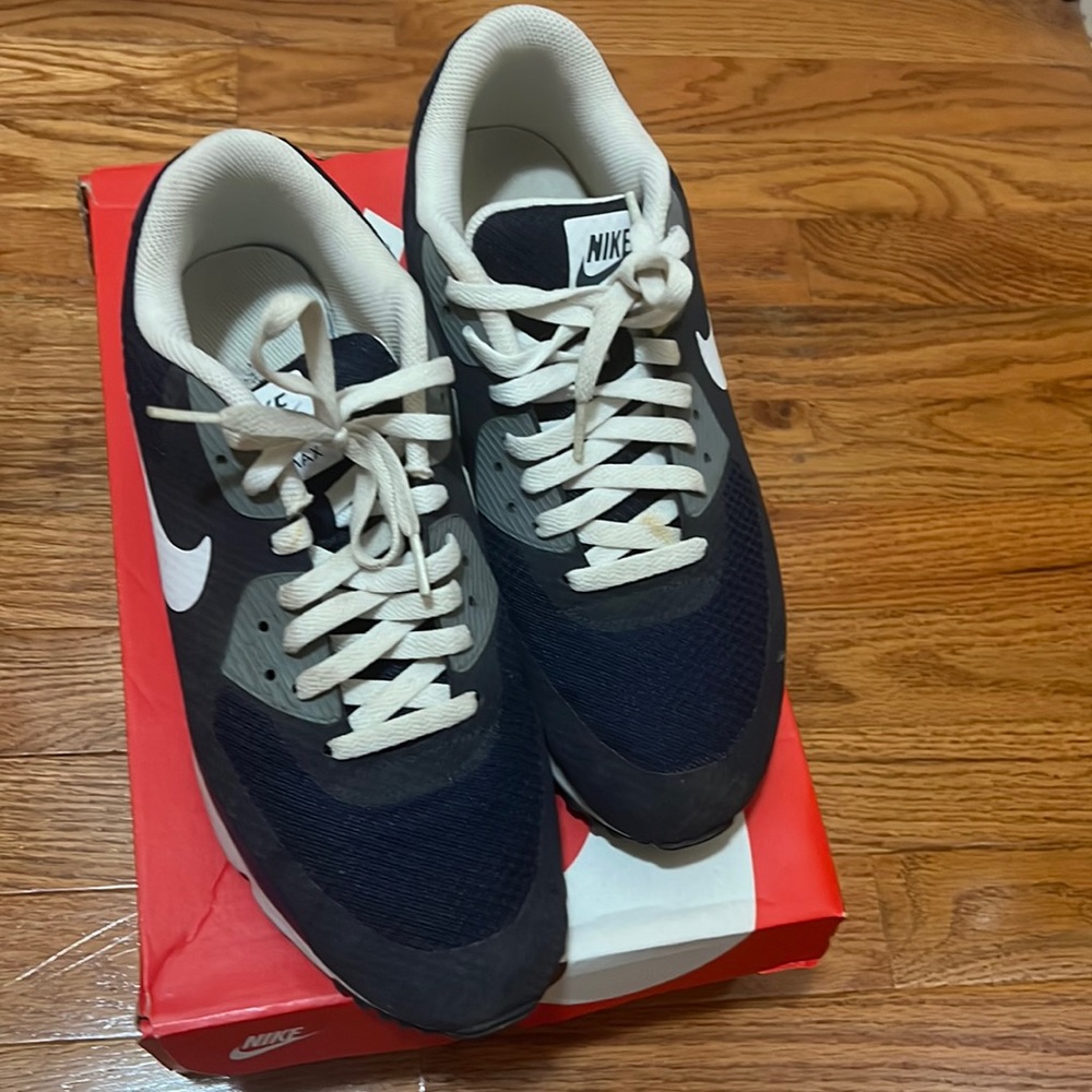 Nike air max size 10 blue and white